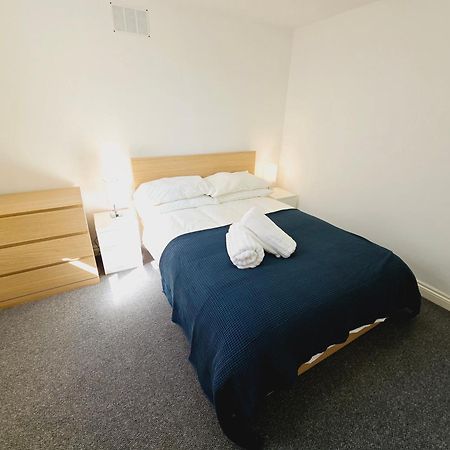 The Flat - 2 Bedroom Apartment ลอนดอน ภายนอก รูปภาพ